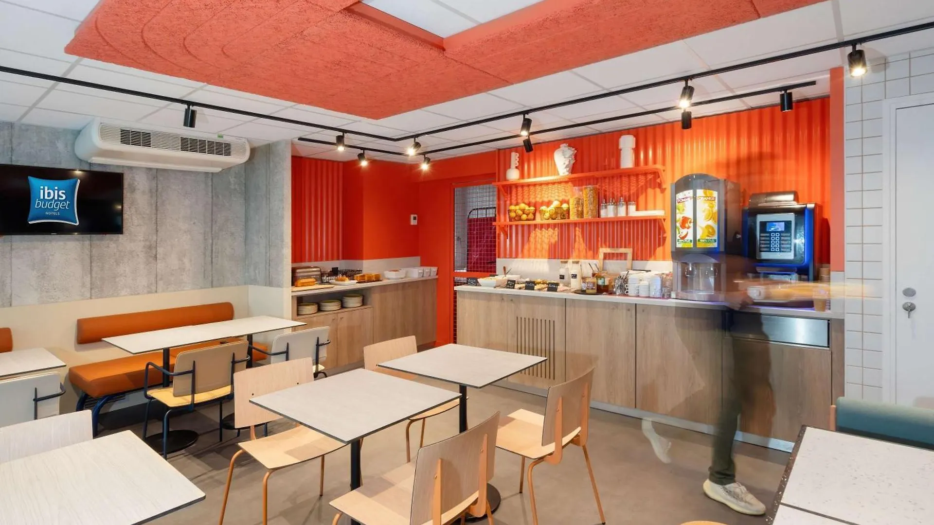 Ibis Budget Pertuis Portes Du Luberon 2*,